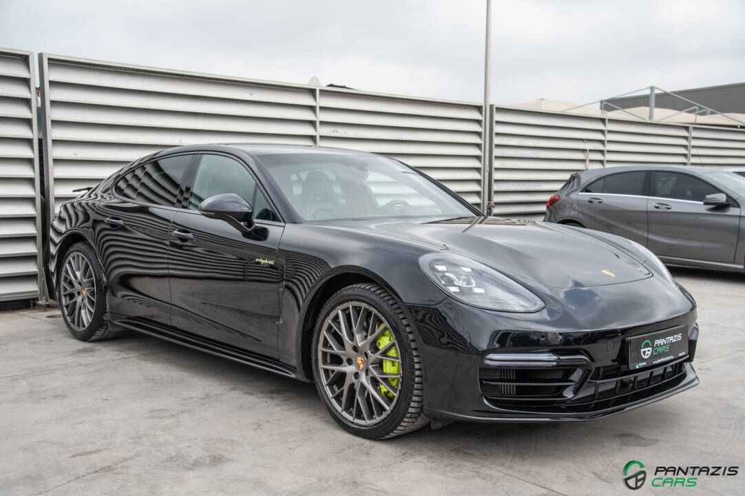 Porsche Panamera E-Hybrid 2.9 V6 462HP